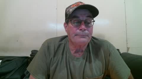Snapshot of wbfarm chatting on 04-18-26, 01:53 WB Farm online show from 04-18-26, 01:53