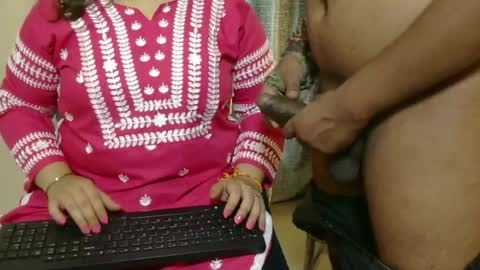 khushiwife kabirhubby kavyasexy gf online show from 06-25-26, 04:23