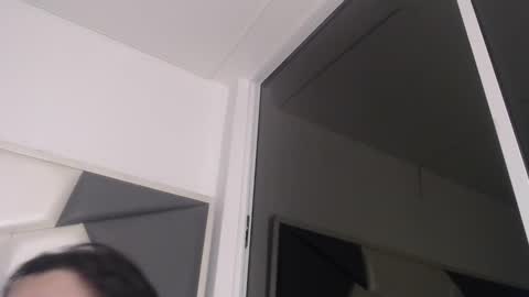 Snapshot of we_n_you chatting on 10-18-25, 04:19 Trixie 3 online show from 10-18-25, 04:19