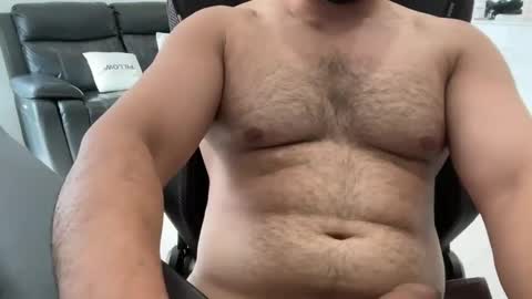 Weapon X online show from 02-06-25, 01:27