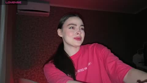 Snapshot of weareyoursun chatting on 06-01-26, 07:59 Alice online show from 06-01-26, 07:59