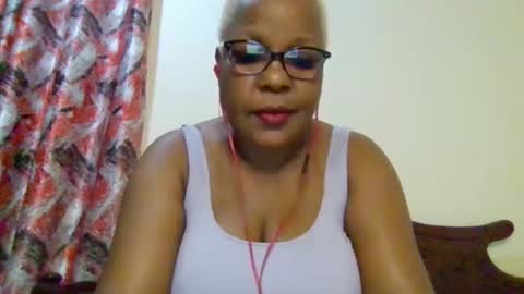 weaverbird25 online show from 02-23-26, 09:23