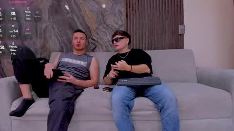 Jhonny Dick  his neighbors. online show from 09-09-25, 08:19