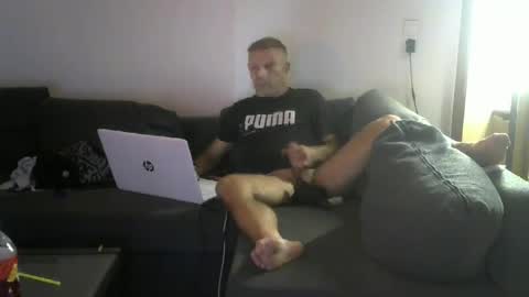 Snapshot of weberbenny chatting on 08-01-26, 01:49 weberbenny online show from 08-01-26, 01:49