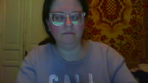 Snapshot of webgirl2 chatting on 02-15-26, 08:16 Marina online show from 02-15-26, 08:16