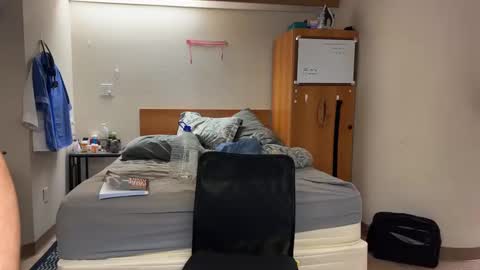 Snapshot of webslingxxxx chatting on 12-01-24, 11:14 webslingxxxx online show from 12-01-24, 11:14