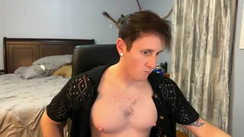 Snapshot of webslingxxxx chatting on 01-29-25, 01:05 webslingxxxx online show from 01-29-25, 01:05