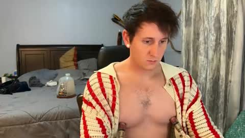 Snapshot of webslingxxxx chatting on 03-06-25, 12:21 webslingxxxx online show from 03-06-25, 12:21