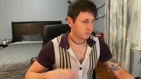 Snapshot of webslingxxxx chatting on 09-10-25, 10:54 webslingxxxx online show from 09-10-25, 10:54