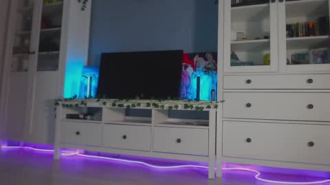 Snapshot of weed_princesss chatting on 12-05-24, 01:28 moon online show from 12-05-24, 01:28