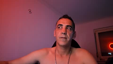 Snapshot of weedman1980 chatting on 07-17-26, 08:14 Weedman online show from 07-17-26, 08:14