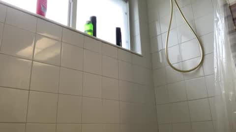 Snapshot of weedwacker43 chatting on 12-11-24, 05:04 weedwacker43 online show from 12-11-24, 05:04