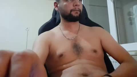 Snapshot of weezing442 chatting on 01-14-25, 06:17 alp online show from 01-14-25, 06:17