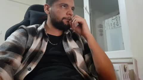 Snapshot of weezing442 chatting on 01-17-25, 05:41 alp online show from 01-17-25, 05:41