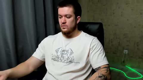 Snapshot of well_boy_ chatting on 02-05-26, 08:41 well_boy_ online show from 02-05-26, 08:41