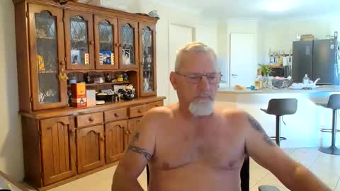 Snapshot of wellhelloo chatting on 05-29-26, 04:54 Wellhelloo online show from 05-29-26, 04:54