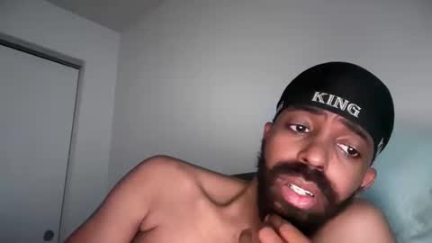 Snapshot of wellpackaged_ chatting on 04-17-26, 04:32 Langston online show from 04-17-26, 04:32