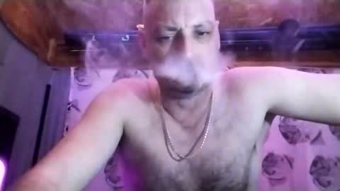 Snapshot of welshdragon37 chatting on 12-21-25, 12:29 Welshdragon37 online show from 12-21-25, 12:29