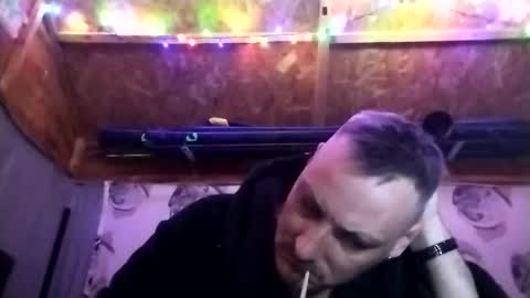 Snapshot of welshdragon37 chatting on 12-21-25, 11:45 Welshdragon37 online show from 12-21-25, 11:45