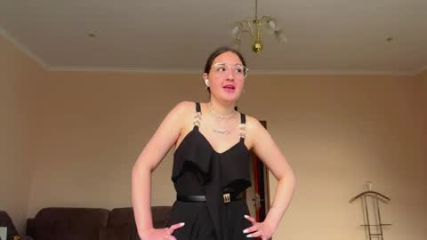 Anna online show from 05-26-26, 02:13