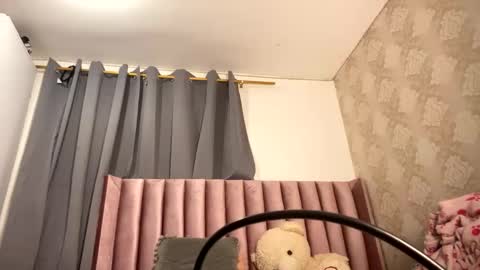 Wendy online show from 12-18-24, 05:59