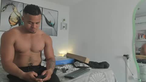 Snapshot of wendy_and_alex1712 chatting on 02-25-25, 06:09 Wendy Alex online show from 02-25-25, 06:09