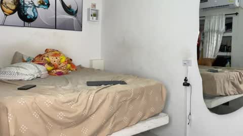 Snapshot of wendy_and_alex1712 chatting on 09-12-25, 02:11 Wendy Alex online show from 09-12-25, 02:11