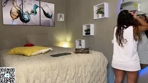 Wendy Alex online show from 04-10-26, 01:44