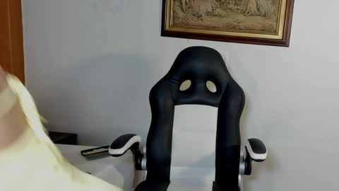 Wendy Marshall  online show from 04-19-26, 06:07