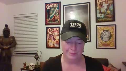 WendyCU online show from 04-21-26, 04:41