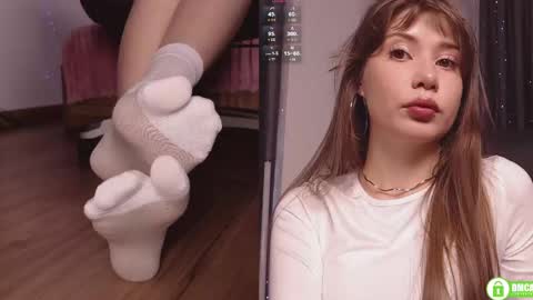 Snapshot of wendyemily chatting on 05-13-26, 06:11 wendyemily online show from 05-13-26, 06:11