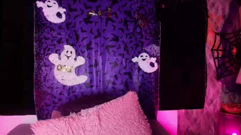 Snapshot of wensheng_ chatting on 10-23-25, 07:23 WEN SHENG online show from 10-23-25, 07:23