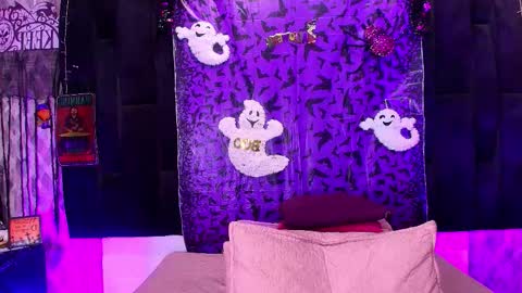 Snapshot of wensheng_ chatting on 10-27-25, 07:18 WEN SHENG online show from 10-27-25, 07:18