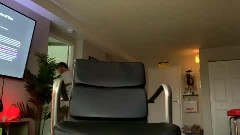 Topjitt online show from 02-15-25, 01:31