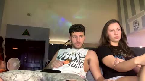 Snapshot of wentbrokeonstrippers chatting on 12-20-25, 06:59 Topjitt online show from 12-20-25, 06:59