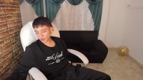 Wesley Boy online show from 02-13-26, 07:43