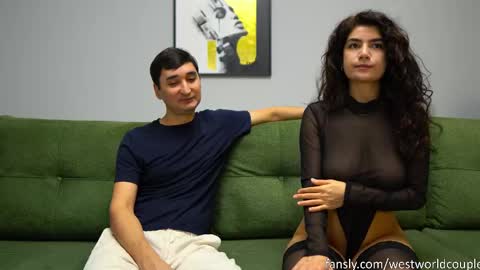 SILVIA and HUGS  ------------     online show from 11-04-25, 08:13