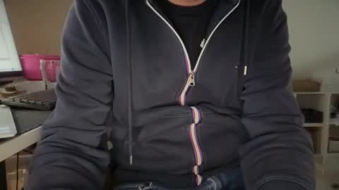 wet_adidasboy online show from 11-28-25, 07:44