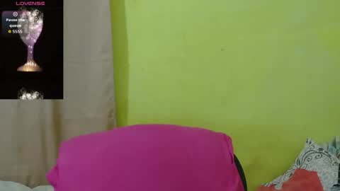 Snapshot of wet_hornypussy chatting on 09-30-25, 07:19 wet hornypussy online show from 09-30-25, 07:19