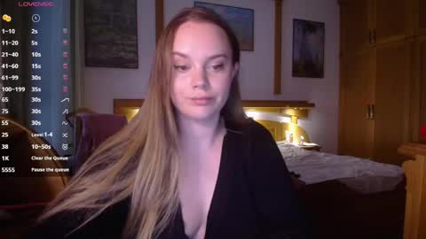 Lana online show from 04-29-26, 05:30