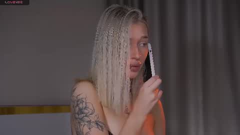 wet_land_ online show from 06-18-26, 01:59
