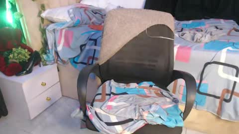 Snapshot of wet_my_pussyyy chatting on 03-07-25, 08:55 lucy online show from 03-07-25, 08:55