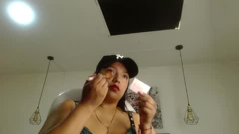 wet_naughty_girl online show from 04-14-26, 07:09