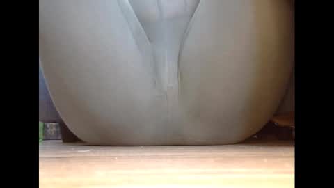 wet_pants2022 online show from 02-02-25, 02:13