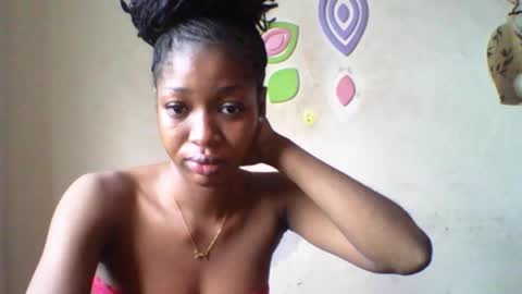 Snapshot of wet_pussy200 chatting on 10-21-25, 08:15 Bella online show from 10-21-25, 08:15