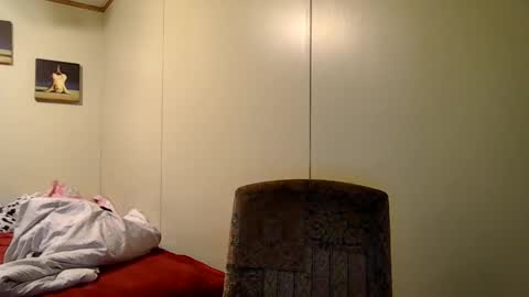 Snapshot of wetbunny25 chatting on 03-31-26, 01:44 wetbunny25 online show from 03-31-26, 01:44