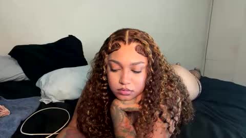 SheSquirts online show from 05-20-26, 04:24