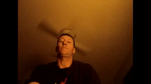 Snapshot of wetduck77777 chatting on 02-16-26, 07:48 wetduck77777 online show from 02-16-26, 07:48