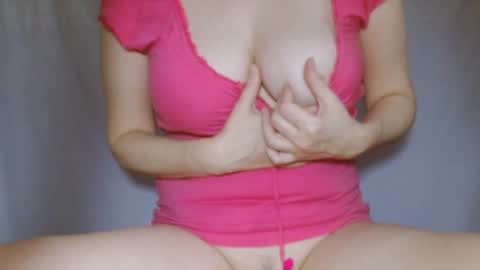 Snapshot of wetkristyhorny chatting on 01-17-25, 09:28 Kristina online show from 01-17-25, 09:28