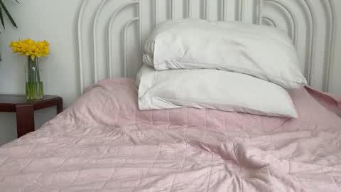 Snapshot of wetluke chatting on 02-14-26, 10:34 Wetluke online show from 02-14-26, 10:34